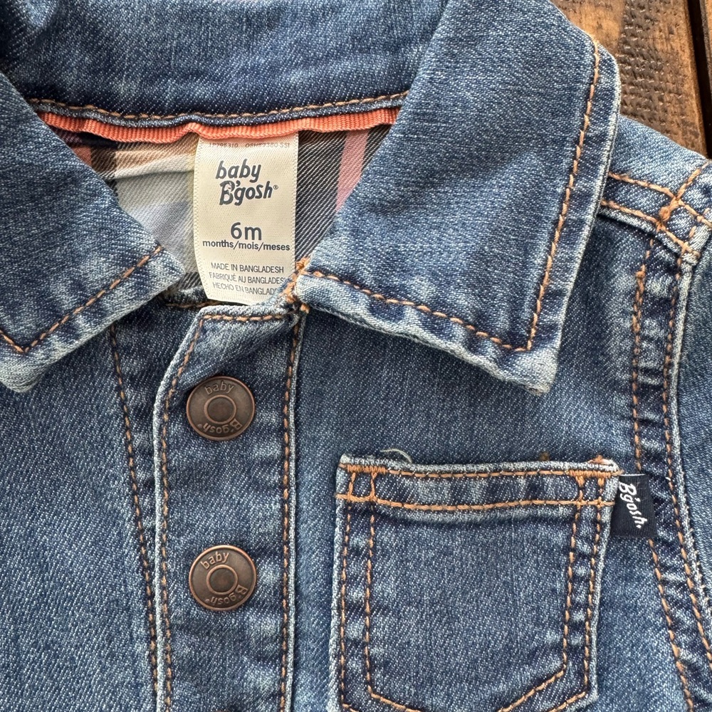 Osh Kosh Blue Denim One-Piece Romper, 6 months- NWT! - Picture 2 of 6